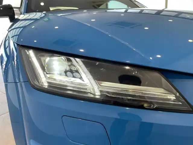アウディ ＴＴクーペ Sラインコンペティション 愛知県 2020(令2)年 4万km 青 バーチャルコクピット　/マトリクスＬＥＤ　/ＭＭＩナビゲーション　/バックカメラ　/フルセグＴＶ　/Ｂｌｕｅｔｏｏｔｈ　/ハーフレザー　/シートヒーター　/ＬＫＡ　/ＢＳＭ　/クルーズコントロール/ドライブレコーダー　/ＥＴＣ２．０/プッシュスタート/アイドリングストップ/ウィンカーミラー