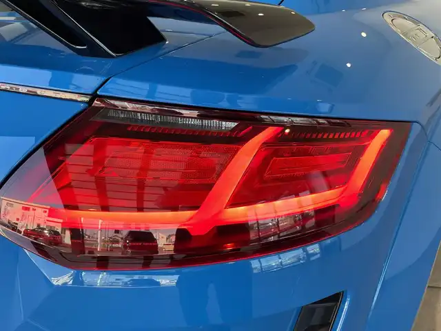 アウディ ＴＴクーペ Sラインコンペティション 愛知県 2020(令2)年 4万km 青 バーチャルコクピット　/マトリクスＬＥＤ　/ＭＭＩナビゲーション　/バックカメラ　/フルセグＴＶ　/Ｂｌｕｅｔｏｏｔｈ　/ハーフレザー　/シートヒーター　/ＬＫＡ　/ＢＳＭ　/クルーズコントロール/ドライブレコーダー　/ＥＴＣ２．０/プッシュスタート/アイドリングストップ/ウィンカーミラー