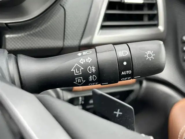 スバル フォレスター ハイブリッド アドバンス 奈良県 2020(令2)年 3.3万km クリスタルホワイトP 純正ナビ　/フルセグＴＶ　/BT/CD/DVD/SD/USB/iPod/バックカメラ　/ドライブレコーダー　/ＥＴＣ　/デジタルインナーミラー　/アイサイト　/追従型クルーズコントロール　/レザーシート　/シートヒーター　/パワーシート　/ＬＥＤヘッドライト　/ＡＡＣ/BSM/AUTOHOLD/純正18インチアルミホイール/純正フロアマット