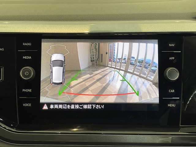 フォルクスワーゲン ポロ TSIハイライン 福井県 2019(平31)年 5万km ピュアホワイト 純正ナビ/App-Connect/フルセグ/BT/CD/DVD/SD/USB/バックカメラ/アダプティブクルーズコントロール/プリクラッシュブレーキシステム/ブラインドスポットディティクション/疲労検知システム/プロアクティブオキュパントプロテクション/リヤトラフティックアラート/後退時衝突軽減ブレーキ機能/パークアシスト/ETC2.0/MTモード付AT/パドルシフト/革巻きステアリング/オートライト/LEDヘッドライト/純正16インチアルミホイール/プッシュスタート/スマートキー/純正フロアマット