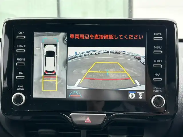 トヨタ ヤリスクロス ハイブリッド Z 香川県 2022(令4)年 2.5万km プラチナホワイトパールマイカ 純正ディスプレイオーディオ/【TV、BT、ナビ】/パノラマミックビューモニターOP/電動リアゲートOP/トヨタセーフティーセンス/・プリクラッシュ【衝突軽減】/・LDA【車線脱警報】/・ブラインドスポットモニター/ハーフレザーシート/シートヒーター/D席パワーシート/ハンドルヒーター/LEDヘッドライト/オートマチックハイビーム/革巻きステアリング/ステアリングスイッチ/レーダークルーズコントロール/ETC/純正AW18インチ/スマートキー/プッシュスタート