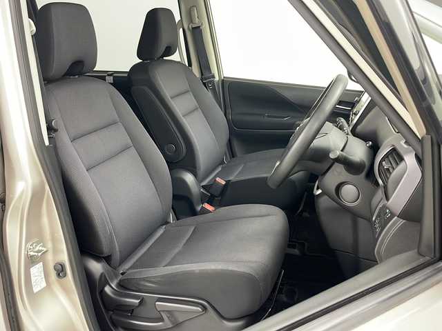 日産 セレナ X Vセレクション 道央・札幌 2018(平30)年 7.6万km カシミヤグレージュ ・4WD/・寒冷地仕様/・純正ナビ&CD&DVD&SD&BT&フルセグ/・両側パワースライドドア/・アラウンドビューモニター/・プロパイロット/・レーダークルーズコントロール/・パーキングアシスト/・デジタルインナーミラー/・純正前方ドライブレコーダー/・ステアリングスイッチ/・純正フロアマット/・LEDヘッドライト/・オートライト/・スマートキー