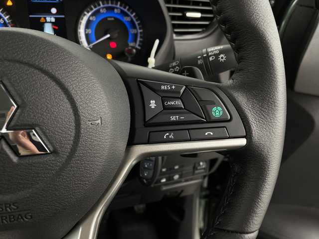 三菱 デリカミニ T プレミアム 新潟県 2025(令7)年 0.1千km 緑Ⅱ 4WD/MI-PILOT/純正9インチディスプレイオーディオ/Bluetooth/アラウンドビューモニター/両側パワースライド/レーダークルーズコントロール/LEDオートライト/ハーフレザーシート/シートヒーター/純正15インチアルミホイール/ルーフレール/デジタルインナーミラー/パドルシフト/電格ミラー/ウィンカーミラー/ステアリングヒーター/スマートキー