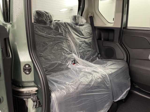 三菱 デリカミニ T プレミアム 新潟県 2025(令7)年 0.1千km 緑Ⅱ 4WD/MI-PILOT/純正9インチディスプレイオーディオ/Bluetooth/アラウンドビューモニター/両側パワースライド/レーダークルーズコントロール/LEDオートライト/ハーフレザーシート/シートヒーター/純正15インチアルミホイール/ルーフレール/デジタルインナーミラー/パドルシフト/電格ミラー/ウィンカーミラー/ステアリングヒーター/スマートキー