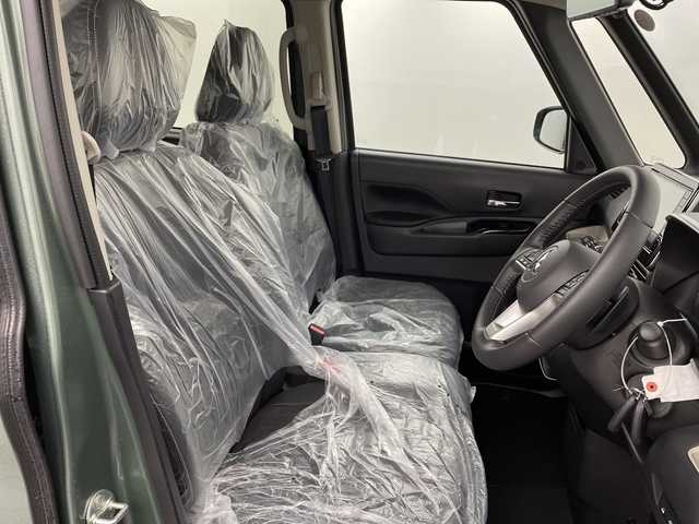 三菱 デリカミニ T プレミアム 新潟県 2025(令7)年 0.1千km 緑Ⅱ 4WD/MI-PILOT/純正9インチディスプレイオーディオ/Bluetooth/アラウンドビューモニター/両側パワースライド/レーダークルーズコントロール/LEDオートライト/ハーフレザーシート/シートヒーター/純正15インチアルミホイール/ルーフレール/デジタルインナーミラー/パドルシフト/電格ミラー/ウィンカーミラー/ステアリングヒーター/スマートキー