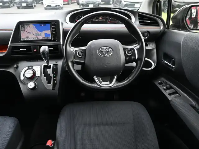 トヨタ シエンタ G 千葉県 2016(平28)年 5.2万km ブラックマイカ 185/60R15/モデリスタフロントフポイラー/両側パワースライドドア/純正SDナビ/ワンセグTV/【CD再生機能　Bluetooth接続】/バックカメラ/革巻きステアリング/ETC/LEDヘッドライト/ウインカーミラー/スマートキー