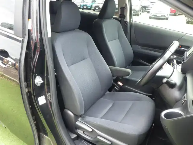 トヨタ シエンタ G 千葉県 2016(平28)年 5.2万km ブラックマイカ 185/60R15/モデリスタフロントフポイラー/両側パワースライドドア/純正SDナビ/ワンセグTV/【CD再生機能　Bluetooth接続】/バックカメラ/革巻きステアリング/ETC/LEDヘッドライト/ウインカーミラー/スマートキー