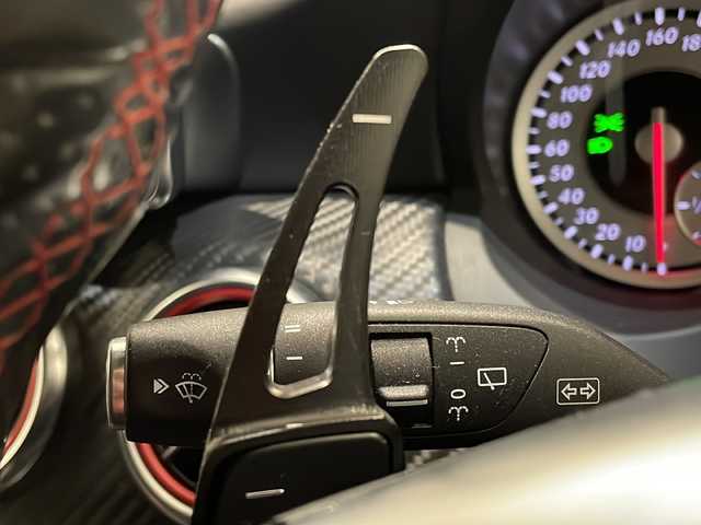 メルセデス・ベンツ Ａ１８０ スポーツ 新潟県 2015(平27)年 8.6万km カルサイトホワイト レーダーセーフティパッケージ/-ブラインドスポットアシスト/-ディストロニックプラス/-CPAプラス/-PRE SAFE/純正HDDナビ/フルセグTV/BLITZ車高調/リアウィング/ETC