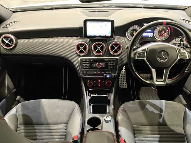 メルセデス・ベンツ Ａ１８０ スポーツ 新潟県 2015(平27)年 8.6万km カルサイトホワイト レーダーセーフティパッケージ/-ブラインドスポットアシスト/-ディストロニックプラス/-CPAプラス/-PRE SAFE/純正HDDナビ/フルセグTV/BLITZ車高調/リアウィング/ETC