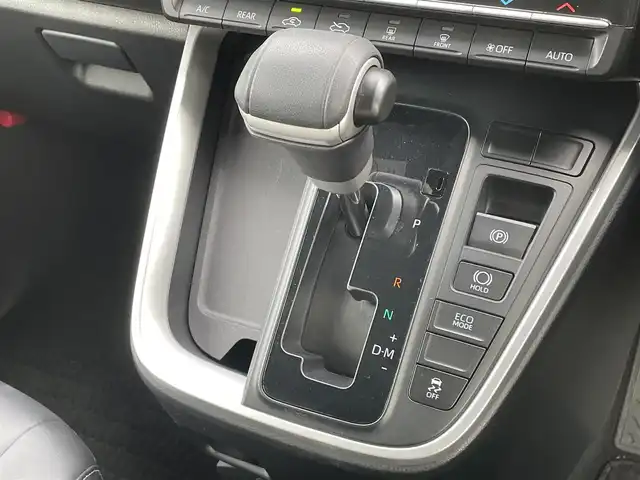 トヨタ ノア S－Z 宮崎県 2023(令5)年 1.3万km ホワイトパールクリスタルシャイン ワンオーナー/純正ナビ/(AM.FM.Bluetooth.DVD.CD)/バックカメラ/クリアランスソナー/両側パワースライドドア/シートヒーター/ハーフレザー/レーダークルーズコントロール/プリクラッシュセーフティー/LEDライト/ドアバイザー/純正フロアマット/純正ユニバーサルステップ/スマートキー/スペアキー