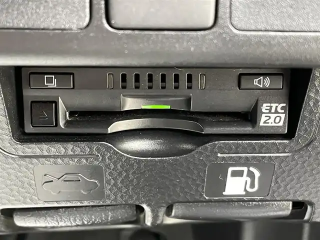 トヨタ ルーミー カスタムG 福岡県 2022(令4)年 2.9万km クールバイオレットクリスタルシャイン 純正7型SDナビ(フルセグTV/CD/DVD/BT)全方位モニターコーナーセンサーオートホールド両側パワスラクルコンETC2.0USB純正アルミホイール純正LED純正フロアマットプッシュスタートスマートキースペアキー