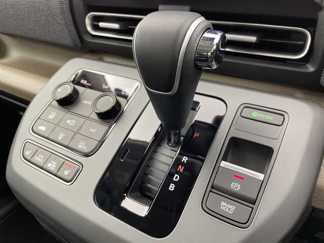 ホンダ フリード ハイブリット e:HEV AIR EX 富山県 2025(令7)年 0.1千km クリスタルブラックパール 登録済未使用車/4WD/寒冷地仕様/純正9インチナビ【LXM-242ZFNI】/（AM/FM/USB/BT/AppleCarPlay/AndroidAuto）/フルセグTV/バックカメラ/両側パワースライドドア/衝突被害軽減ブレーキ/レーンキープアシスト/アダプティブクルーズコントロール/ブラインドスポットモニター/オートマチックハイビーム/コーナーセンサー前後/ハーフレザーシート/前席シートヒーター/スマートキー×２/プッシュスタート/純正15インチAW/取扱説明書/保証書