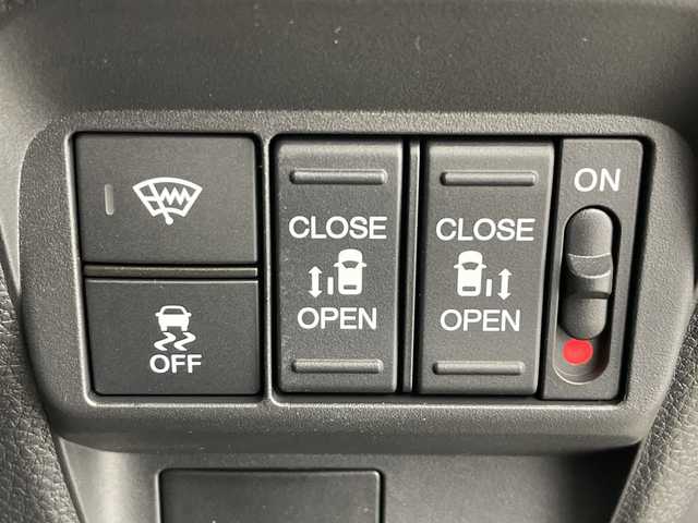 ホンダ フリード ハイブリット e:HEV AIR EX 富山県 2025(令7)年 0.1千km クリスタルブラックパール 登録済未使用車/4WD/寒冷地仕様/純正9インチナビ【LXM-242ZFNI】/（AM/FM/USB/BT/AppleCarPlay/AndroidAuto）/フルセグTV/バックカメラ/両側パワースライドドア/衝突被害軽減ブレーキ/レーンキープアシスト/アダプティブクルーズコントロール/ブラインドスポットモニター/オートマチックハイビーム/コーナーセンサー前後/ハーフレザーシート/前席シートヒーター/スマートキー×２/プッシュスタート/純正15インチAW/取扱説明書/保証書