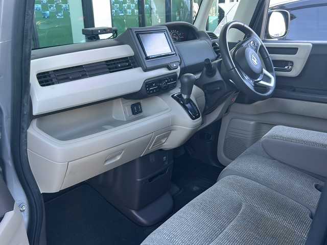 ホンダ Ｎ ＢＯＸ G L ターボ ホンダセンシング 長野県 2020(令2)年 3.5万km ルナシルバーM 禁煙車/4WD/ターボ/社外ナビ【AVIC-RZ003】/(Bluetooth/SD)/ホンダセンシング/・衝突軽減ブレーキ/・誤発進抑制機能/・歩行者事故低減ステアリング/・路外逸脱抑制機能/・アダプティブクルーズコントロール/・車線維持支援システム/・先行車発進お知らせ機能/・標識認識機能/・後方誤発進抑制機能/・オートハイビーム/バックカメラ/ビルトインETC/両側パワースライドドア/ドライブレコーダー/シートヒーター/革巻きステアリング/パドルシフト/ステアリングスイッチ/リアサンシェード/ベンチシート/LEDヘッドライト/オートライト/スマートキー/Pスタート/電動格納ミラー