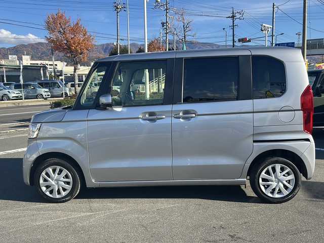 ホンダ Ｎ ＢＯＸ G L ターボ ホンダセンシング 長野県 2020(令2)年 3.5万km ルナシルバーM 禁煙車/4WD/ターボ/社外ナビ【AVIC-RZ003】/(Bluetooth/SD)/ホンダセンシング/・衝突軽減ブレーキ/・誤発進抑制機能/・歩行者事故低減ステアリング/・路外逸脱抑制機能/・アダプティブクルーズコントロール/・車線維持支援システム/・先行車発進お知らせ機能/・標識認識機能/・後方誤発進抑制機能/・オートハイビーム/バックカメラ/ビルトインETC/両側パワースライドドア/ドライブレコーダー/シートヒーター/革巻きステアリング/パドルシフト/ステアリングスイッチ/リアサンシェード/ベンチシート/LEDヘッドライト/オートライト/スマートキー/Pスタート/電動格納ミラー