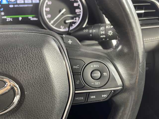 トヨタ カムリ WSレザーパッケージ 沖縄県 2019(平31)年 4.7万km プラチナホワイトパールマイカ 禁煙車　/純正８インチナビ[B9108]　/（フルセグTV CD DVD Bluetooth）/ムーンルーフ　/バックカメラ　/前方ドライブレコーダー　/電動パーキングブレーキ　/Toyota Safety Sense/・PCS（プリクラッシュセーフティ）/・LDA（レーンディパーチャーアラート）/・AHB（オートマチックハイビーム）/ＨＵＤ（ヘッドアップディスプレイ）　/ＢＳＭ（ブラインドスポットモニター）　/ＡＣ１００Ｖ　/ビルトインＥＴＣ　/レザーシート/パワーシート/シートヒーター