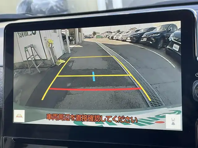 トヨタ シエンタ Z 東京都 2023(令5)年 1.8万km アーバンカーキ 純正10.5型ナビ/バックカメラ/両側電動スライドドア/ETC/フルセグTV/Bluetooth/CD/DVD/innoルーフキャリア/ドライブレコーダー/スマートキー/純正バイザー/社外マット/ブラインドスポットモニター/衝突軽減装置/車線逸脱警報装置/横滑り防止装置