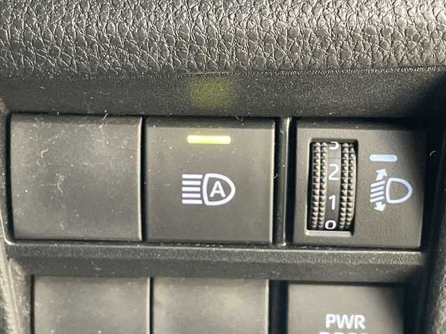 トヨタ ノア G 群馬県 2024(令6)年 1.6万km スパークリングブラックパールクリスタルシャイン 純正１０．５型ナビ　バックカメラ　ＣＤ／ＤＶＤデッキ　ユニバーサルステップ　快適利便パッケージＭｉｄ　ビルトインＥＴＣ２．０　ワンタッチスイッチ付両側電動スライドドア　トヨタセーフティセンス　禁煙