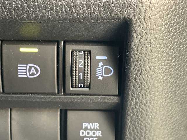 トヨタ ノア G 群馬県 2024(令6)年 1.6万km スパークリングブラックパールクリスタルシャイン 純正１０．５型ナビ　バックカメラ　ＣＤ／ＤＶＤデッキ　ユニバーサルステップ　快適利便パッケージＭｉｄ　ビルトインＥＴＣ２．０　ワンタッチスイッチ付両側電動スライドドア　トヨタセーフティセンス　禁煙