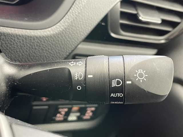 トヨタ ヴォクシー ZS 煌Ⅲ 三重県 2020(令2)年 2.7万km ブラック 純正ナビ　フルセグＴＶ　Ｂｌｕｅｔｏｏｔｈ　バックカメラ　両側パワースライドドア　ＥＴＣ　セーフティセンス　衝突軽減　レーンアラート　コーナーセンサー　クルコン　ＬＥＤライト　オートハイビーム　アイドリングストップ　前後ドラレコ　禁煙車