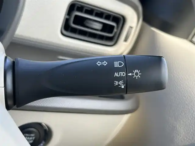 スズキ ラパン G 岡山県 2021(令3)年 6万km シフォンアイボリーM 登録時走行距離60061km/ワンオーナー/社外ナビ/フルセグTV/(AM.FM.TV.CD.DVD.BT)/バックカメラ/衝突軽減ブレーキ/レーンキープアシスト/横滑り防止装置/盗難防止装置/アイドリングストップ/コーナーセンサー/シートヒーター(D席)/純正フロアマット/プッシュスタート/オートライト/USB入力端子