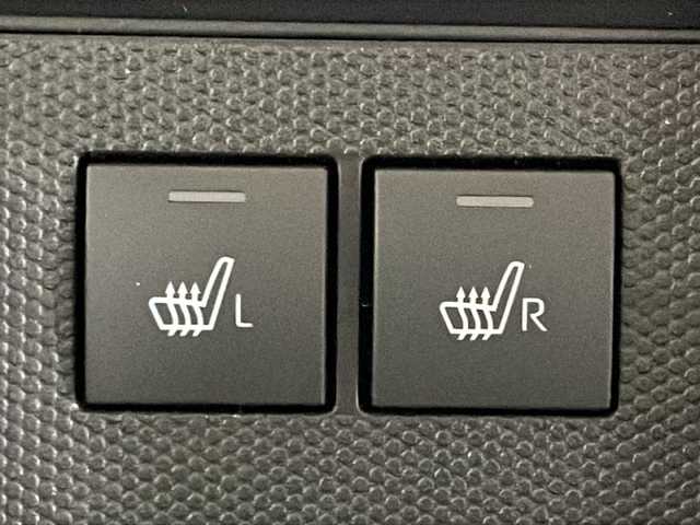 ダイハツ タフト G ダーククロムベンチャー 神奈川県 2025(令7)年 0.1千km ブラックマイカメタリック 届出済未使用車/ガラスルーフ/純正オプション15インチAW/前席シートヒーター/アダプティブクルーズコントロール/衝突軽減ブレーキ/レーンキープアシスト/前後コーナーセンサー/LEDヘッドライト/オートライト/オートハイビーム/アイドリングストップ/電動パーキングブレーキ/オートブレーキホールド/プッシュスタート/スマートキー×２