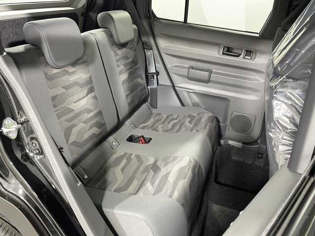 ダイハツ タフト G ダーククロムベンチャー 神奈川県 2025(令7)年 0.1千km ブラックマイカメタリック 届出済未使用車/ガラスルーフ/純正オプション15インチAW/前席シートヒーター/アダプティブクルーズコントロール/衝突軽減ブレーキ/レーンキープアシスト/前後コーナーセンサー/LEDヘッドライト/オートライト/オートハイビーム/アイドリングストップ/電動パーキングブレーキ/オートブレーキホールド/プッシュスタート/スマートキー×２