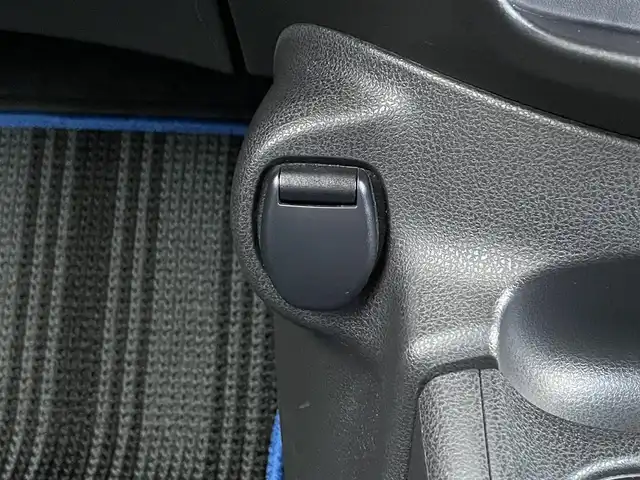日産 ノート e－パワー メダリスト Bアロー 宮城県 2020(令2)年 7.5万km シャイニングブルー/スーパーブラック 2トーン 登録時走行距離74522km/純正SDナビ/CD/DVD/フルセグ/Bluetoothオーディオ/アラウンドビューモニター/デジタルインナーミラー/インテリジェントクルーズコントロール/車線逸脱防止支援システム/インテリジェントエマージェンシーブレーキ/踏み間違え防止アシスト/LEDオートマチックハイビーム/フォグランプ/コーナーセンサー /ハーフレザーシート/純正ドライブレコーダー/ETC/スマートキー/プッシュスタート/純正15インチAW/D席アームレスト/ステアリングリモコン/純正フロアマット