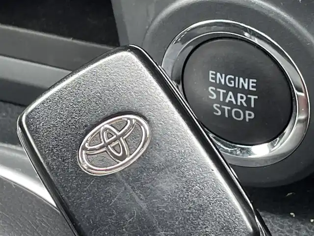 トヨタ ８６ GT リミテッド 福岡県 2016(平28)年 3.6万km クリスタルホワイトパール 純正ナビ/ハーフレザー/クルーズコントロール/リアスポイラー/純正１７アルミ/シートヒーター/フルセグＴＶ/ＣＤ／ＤＶＤ再生/ブルートゥース/ＥＴＣ/スマートキー/プッシュスタート/ＨＩＤヘッドライト