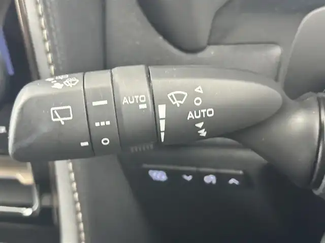 トヨタ アルファードハイブリット Z 愛知県 2024(令6)年 1.9万km プラチナホワイトパールマイカ モデリスタ　/　　・フロントグリル/ユニバーサルステップ/純正フリップダウンモニター/左右独立ムーンルーフ/サイドエンブレムイルミネーション/トヨタチームメイト/　　・アドバンスドライブ/　　・アドバンストパーク/　　・ドライバー異常時対応システム/ドライブレコーダー（前後）/デジタルインナーミラー/純正コネクテッドナビ対応ディスプレイオーディオ/(フルセグ/BT/HDMI/スマホ連動)/ビルトインETC/パノラミックビューモニター/トヨタセーフティセンス/BSM/USB充電ポート/置くだけ充電/HUD/ステアリングリモコン/ステアリングヒーター/パワーシート/メモリーシート/1・2列目シートヒーター/1・2列目ベンチレーション/両側パワースライドドア/サイドサンシェード