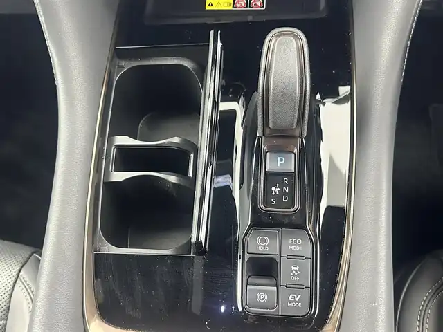 トヨタ アルファードハイブリット Z 愛知県 2024(令6)年 1.9万km プラチナホワイトパールマイカ モデリスタ　/　　・フロントグリル/ユニバーサルステップ/純正フリップダウンモニター/左右独立ムーンルーフ/サイドエンブレムイルミネーション/トヨタチームメイト/　　・アドバンスドライブ/　　・アドバンストパーク/　　・ドライバー異常時対応システム/ドライブレコーダー（前後）/デジタルインナーミラー/純正コネクテッドナビ対応ディスプレイオーディオ/(フルセグ/BT/HDMI/スマホ連動)/ビルトインETC/パノラミックビューモニター/トヨタセーフティセンス/BSM/USB充電ポート/置くだけ充電/HUD/ステアリングリモコン/ステアリングヒーター/パワーシート/メモリーシート/1・2列目シートヒーター/1・2列目ベンチレーション/両側パワースライドドア/サイドサンシェード