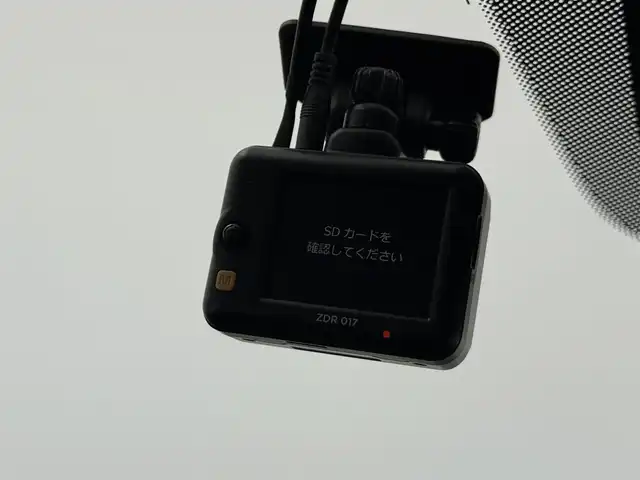 マツダ マツダ２ 15BD 愛知県 2023(令5)年 0.3万km ソニックシルバーM 純正８インチナビ/　（Ｂｌｕｅｔｏｏｔｈ／フルセグＴＶ／ＣＤ／ＤＶＤ）/全方位カメラ/ビルトインＥＴＣ/前後ドラレコ/ヘッドアップディスプレイ/衝突被害軽減ブレーキ/アダプティブクルーズコントロール/MTモード付AT