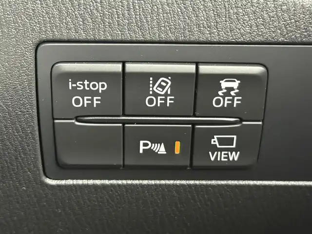 マツダ マツダ２ 15BD 愛知県 2023(令5)年 0.3万km ソニックシルバーM 純正８インチナビ/　（Ｂｌｕｅｔｏｏｔｈ／フルセグＴＶ／ＣＤ／ＤＶＤ）/全方位カメラ/ビルトインＥＴＣ/前後ドラレコ/ヘッドアップディスプレイ/衝突被害軽減ブレーキ/アダプティブクルーズコントロール/MTモード付AT