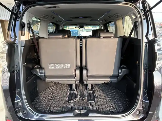 トヨタ ヴェルファイア Z Gエディション 福岡県 2019(令1)年 3.3万km スパークリングブラックパールクリスタルシャイン 純正10型SDナビ(フルセグTV/CD/DVD/BT)バックモニター三眼LEDヘッドライトシーケンシャルウィンカートヨタセーフティセンスコーナーセンサーBSM電動リアゲート両側パワスラレーダークルコン前後ドラレコETCデジタルインナーミラーシートヒーターハンドルヒーターオットマン純正フロアマット純正アルミホイール18inchスマートキープッシュスタート