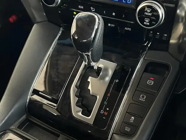 トヨタ ヴェルファイア Z Gエディション 福岡県 2019(令1)年 3.3万km スパークリングブラックパールクリスタルシャイン 純正10型SDナビ(フルセグTV/CD/DVD/BT)バックモニター三眼LEDヘッドライトシーケンシャルウィンカートヨタセーフティセンスコーナーセンサーBSM電動リアゲート両側パワスラレーダークルコン前後ドラレコETCデジタルインナーミラーシートヒーターハンドルヒーターオットマン純正フロアマット純正アルミホイール18inchスマートキープッシュスタート