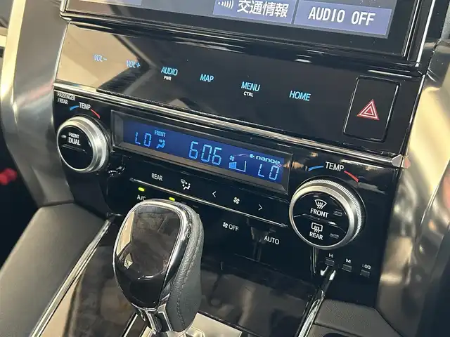 トヨタ ヴェルファイア Z Gエディション 福岡県 2019(令1)年 3.3万km スパークリングブラックパールクリスタルシャイン 純正10型SDナビ(フルセグTV/CD/DVD/BT)バックモニター三眼LEDヘッドライトシーケンシャルウィンカートヨタセーフティセンスコーナーセンサーBSM電動リアゲート両側パワスラレーダークルコン前後ドラレコETCデジタルインナーミラーシートヒーターハンドルヒーターオットマン純正フロアマット純正アルミホイール18inchスマートキープッシュスタート