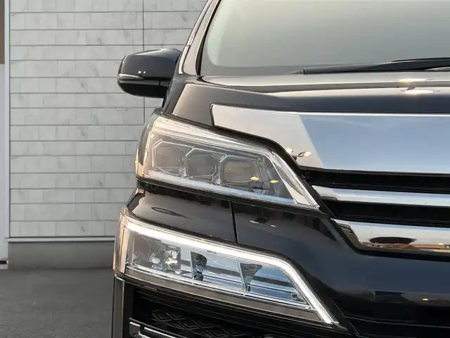 トヨタ ヴェルファイア Z Gエディション 福岡県 2019(令1)年 3.3万km スパークリングブラックパールクリスタルシャイン 純正10型SDナビ(フルセグTV/CD/DVD/BT)バックモニター三眼LEDヘッドライトシーケンシャルウィンカートヨタセーフティセンスコーナーセンサーBSM電動リアゲート両側パワスラレーダークルコン前後ドラレコETCデジタルインナーミラーシートヒーターハンドルヒーターオットマン純正フロアマット純正アルミホイール18inchスマートキープッシュスタート