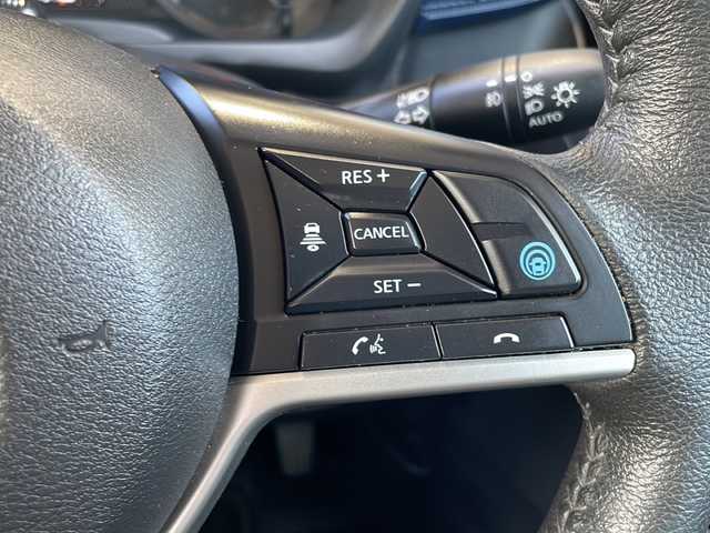 日産 デイズ HWS X プロパイロットED 静岡県 2019(令1)年 2.6万km プレミアムサンシャインオレンジメタリック/シルキーホワイト プロパイロット/・エマージェンシーブレーキ/・アクティブクルーズコントロール/・レーンキープアシスト/・コーナーセンサー/純正ナビ/・フルセグTV/・CD/VDV/Bluetooth/ラジオ/主要装備/・全方位カメラ/・オートホールド/・オートライト/・オートハイビーム/・ステアリングリモコン/・アイドリングストップ/・ETC/・LEDヘッドライト/・プッシュスタート/・スマートキー