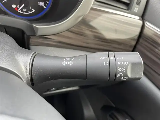 日産 エルグランド 250HWS S アーバンクロム 岡山県 2019(平31)年 5.4万km ファントムブラック 登録時走行距離 53355km/HWSアーバンクロム　7人乗り/ニッサンメーカー純正ナビ/　【CD/Bluetooth/フルセグTV】/フリップダウンモニター/全方位カメラ/クルーズコントロール(追従走行あり)/衝突被害軽減システム/車線逸脱警報（レーンキープアシスト）/コーナーセンサー/ドライブレコーダー/ETC/両側パワースライドドア/レザー調シート/革巻きステアリング/ステアリングスイッチ/ヘッドライト/フォグライト/オートライト/プッシュスタート/スマートキー/MTモード付きAT/アイドリングストップ/純正アルミホイール 18インチ/ドアバイザー/ウインカーミラー/電動格納ミラー/純正フロアマット/横滑防止装置/盗難防止装置/新車時整備手帳（保証書）