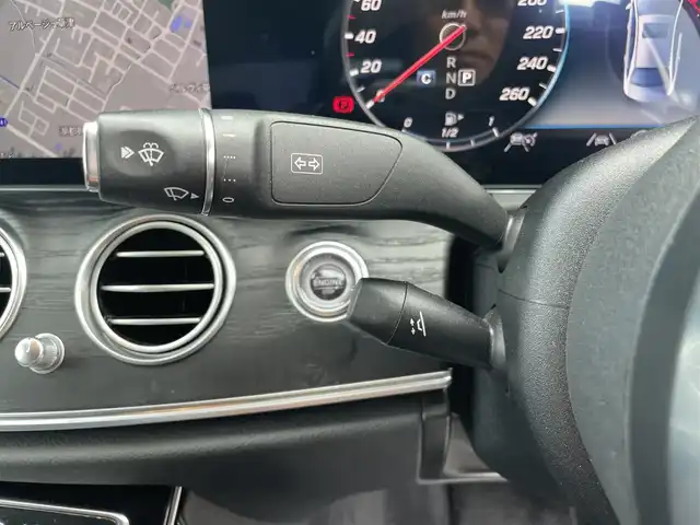 メルセデス・ベンツ Ｅ２００ アバンギャルド AMGライン 滋賀県 2020(令2)年 3.7万km ポーラホワイト エクスクルーシブパッケージ/・パノラミックスライディングルーフ/・Burmesterサラウンドシステム/・ヘッドアップディスプレイ/・エアバランスパッケージ/　空気清浄機能/パフュームアトマイザー/・後席シートヒーター/・自動開閉トランクリッド/AMGライン/・ナッパレザーシート/・マルチビームLEDヘッドライト/・アダプティブハイビームアシスト+/・AMGスタイリングパッケージ/・AMGスポーツステアリング/・19インチAMG5ツインスポークAW/レーダーセーフティパッケージ/・アクティブディスタンスアシストディストロニック/・アクティブステアリングアシスト/・アクティブレーンチェンジアシスト/・アクティブエマージェンシーストップアシスト/・PRE-SAFEプラス/・アクティブブラインドスポットアシスト/・アクティブレーンキーピングアシスト/COMANDシステム/・12.3インチワイドディスプレイ/・HDDナビゲーション/・フルセグ/USB/BT/CarPlay/レーダークルーズコントロール/360°カメラシステム/アクティブパーキングアシスト/パワーシート/前席シートヒーター/キーレスゴー/ETC2.0/ドラレコ/アンビエントライト(64色)