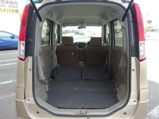 日産 ルークス G 静岡県 2010(平22)年 1.8万km クリアベージュ 走行距離18千キロ/禁煙車/タイヤ新品10ミリ/プッシュスタート/スマートキー/片側パワースライドドア/ケンウッド　CDデッキ/純正フロアマット/サイドエアバック/オートエアコン/保証書・取扱説明書