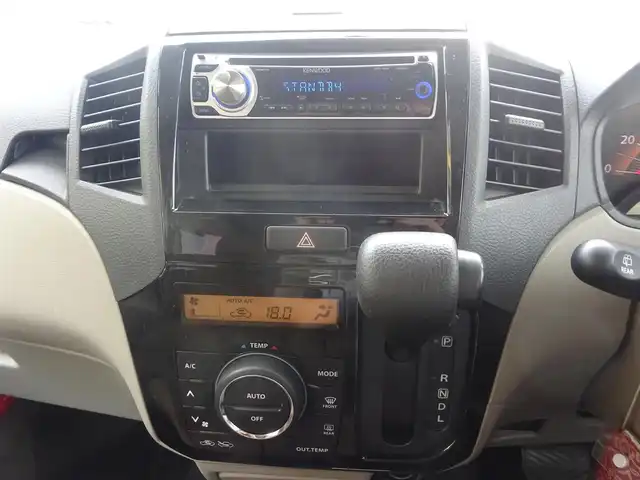 日産 ルークス G 静岡県 2010(平22)年 1.8万km クリアベージュ 走行距離18千キロ/禁煙車/タイヤ新品10ミリ/プッシュスタート/スマートキー/片側パワースライドドア/ケンウッド　CDデッキ/純正フロアマット/サイドエアバック/オートエアコン/保証書・取扱説明書
