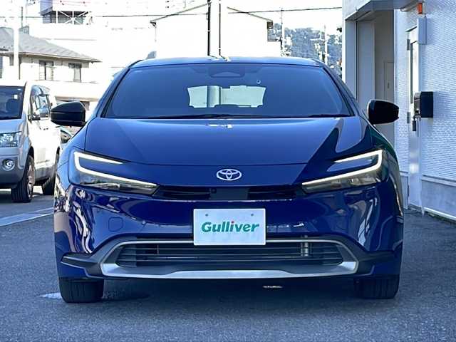 トヨタ プリウス U 岐阜県 2023(令5)年 3.9万km ダークブルー 禁煙車/純正ナビ/AM/FM/BT/フルセグTV/Miracast/USB/バックカメラ/サイドカメラ/フロントカメラ/プリクラッシュセーフティ/BSM/LTA/レーダークルーズコントロール /オートライト/オートハイビーム/LEDヘッドライト/電子パーキングブレーキ/ブレーキホールド/前後ドライブレコーダー/AC100V/ビルトインETC2.0/