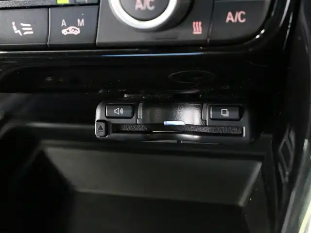 トヨタ スープラ RZ プラズマオレンジ100ED 三重県 2024(令6)年 0.7万km オレンジ 100台限定車/専用ボディ色プラズマオレンジ(D19)/ワンオーナー /プリクラッシュセーフティ/レーンディパーチャーアラート/ブラインドスポットモニター/HDDナビゲーションシステム/・8.8インチタッチディスプレイ/・地デジTV/・HDDオーディオ/・Toyota Supra Connect/・Bluetooth/JBLプレミアムサウンドシステム(12スピーカー)/バックカメラ/リアクロストラフィックアラート/ブラックアルカンターラ/革コンビシート/・シートヒーター/パワーシート/コムテック前後ドライブレコーダー/ユピテルGPSレーダー探知機/ETC/純正19インチ10本スポークマットブラック塗装鍛造アルミホイール/「GR」ロゴ入brembo製ブラックブレーキキャリパー（フロント）/6灯式LEDヘッドランプ/・アダプティブハイビーム/オートライト/プッシュエンジンスタート/スマートキー/新車時保証書/取扱説明書