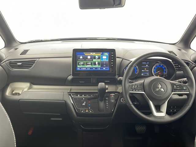 三菱 デリカミニ T プレミアム 千葉県 2025(令7)年 0.1千km ＤグリーンⅡ 横滑り防止/衝突軽減/カーテンエアバック/Wサイドエアバック/9型ディスプレイオーディオ/BT/USB/アイドリングストップ/純正アルミホイール/全方位カメラ/ヒートステアリング/サイドデカール/デジタルインナーミラー/電動格納デアミラー