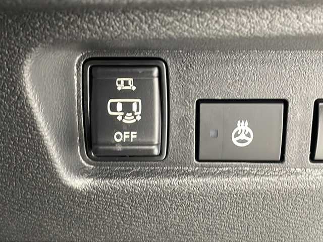 三菱 デリカミニ T プレミアム 千葉県 2025(令7)年 0.1千km ＤグリーンⅡ 横滑り防止/衝突軽減/カーテンエアバック/Wサイドエアバック/9型ディスプレイオーディオ/BT/USB/アイドリングストップ/純正アルミホイール/全方位カメラ/ヒートステアリング/サイドデカール/デジタルインナーミラー/電動格納デアミラー