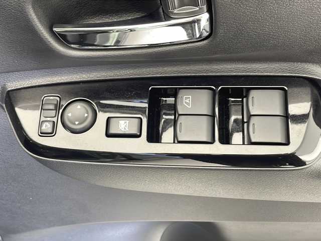 三菱 デリカミニ T プレミアム 千葉県 2025(令7)年 0.1千km ＤグリーンⅡ 横滑り防止/衝突軽減/カーテンエアバック/Wサイドエアバック/9型ディスプレイオーディオ/BT/USB/アイドリングストップ/純正アルミホイール/全方位カメラ/ヒートステアリング/サイドデカール/デジタルインナーミラー/電動格納デアミラー