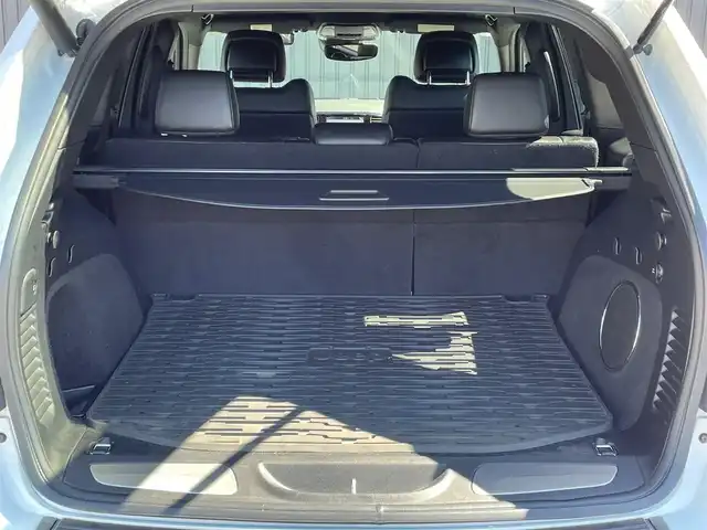クライスラー・ジープ グランドチェロキー S－LTD 青森県 2020(令2)年 5.4万km ブライトホワイト /４WD/黒革シート/D席メモリー付き前席パワーシート/前席シートヒーター/UconnectナビフルセグTV/　（ Bluetooth CarPlay対応）/バック/サイドカメラ/パワーテールゲート/DSRC・ETC/革巻きステア/ノブ/パドルシフト/ステアヒーター/ミラーヒーター/電動チルトステア/電各調整ミラー/ブラックルーフレール/ヒルディセントコントロール/ブレーキアシスト/パーキングアシスト/トラクションコントロール/前後バンパーソナー/ヘットライトウオッシャー/前後フォグランプ/アイドリングストップ/横滑り防止機能/W/サイド/カーテン/ニーエアバッグ/ABS/スマートキーｘ２/保証書/取説