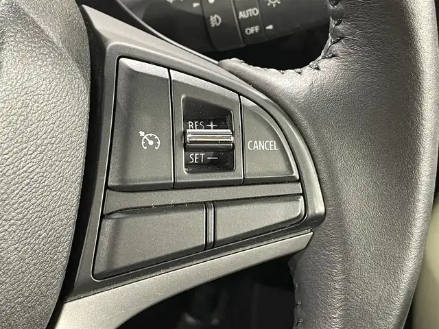 スズキ クロスビー HYBRID MZ 愛知県 2018(平30)年 1.3万km ラッシュイエローメタリック/ブラック2トーンルーフ 純正8インチナビ/（登録時地図SD確認無し）/衝突軽減ブレーキ/アラウンドビューモニター/シートヒーター/LEDヘッドライト/クルーズコントロール/パドルシフト/コーナーセンサー/レーンキープアシスト/プッシュスタート/スマートキー/アイドリングストップ/純正フロアマット/純正16インチアルミホイール