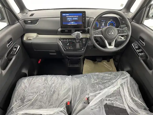 三菱 デリカミニ T プレミアム 宮城県 2025(令7)年 0.1千km 緑Ⅱ 届出済未使用車/純正９型ディスプレイ/全周囲カメラ/マイパイロット/デジタルミラー/両側パワースライドドア/シートヒーター/衝突被害軽減/車線逸脱警報/オートハイビーム/前後センサー/ダウンヒルアシスト/サイドデカール/LEDヘッドライト/ルーフレール/ルーフブラック